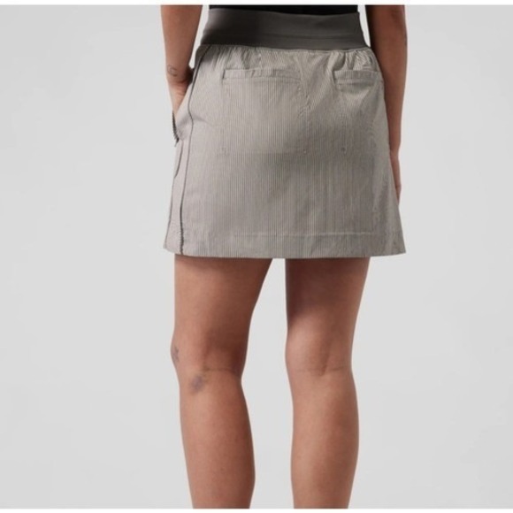 Athleta Brooklyn Textured Skort Athleisure Active Wear UPF City Stripe Size‎ 6 - Picture 3 of 9